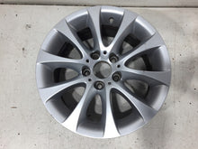 Laden Sie das Bild in den Galerie-Viewer, 1x Alufelge 17 Zoll 8.0" 5x120 34ET Glanz Silber 6768854 BMW 1 Rim Wheel FEL5333070673qf
