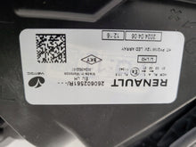 Laden Sie das Bild in den Galerie-Viewer, Frontscheinwerfer Dacia Sandero III 20-260602561R LED Rechts oder Links