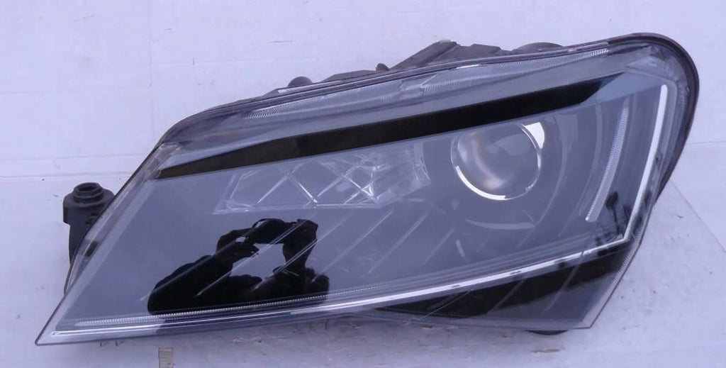 Frontscheinwerfer Skoda Superb III 3V1941015B Xenon Links Scheinwerfer Headlight SCH7391181934fh
