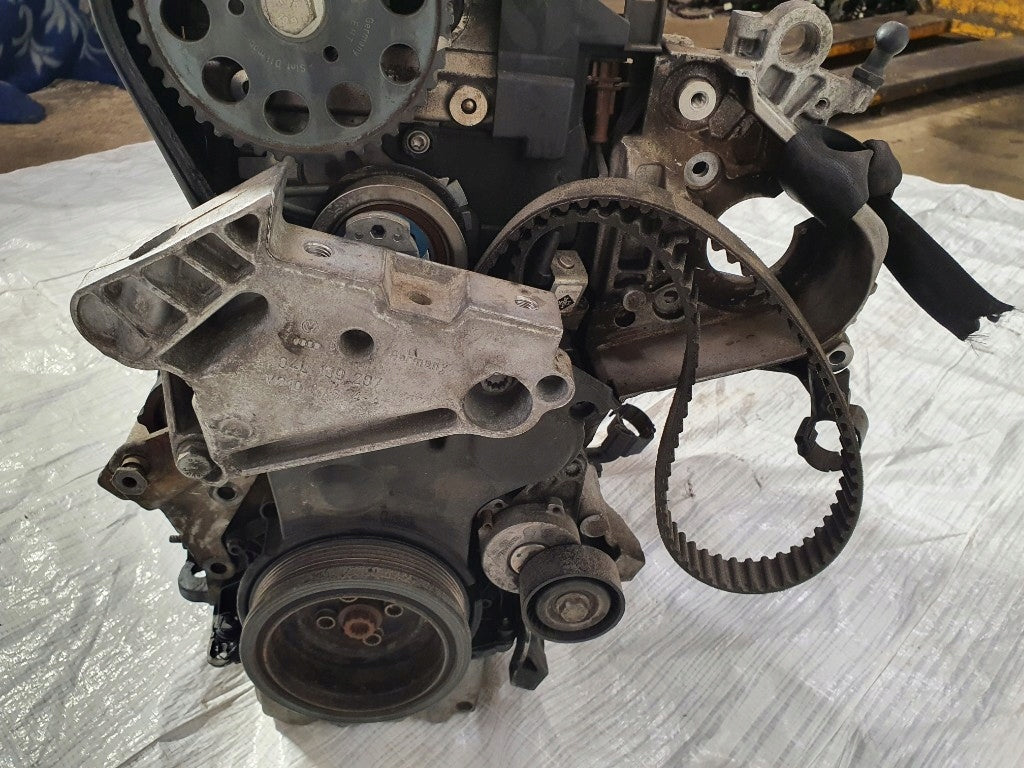 Motor Audi A3 Q3 CUV 2.0 TDI 2015 Diesel Engine Unkomplett