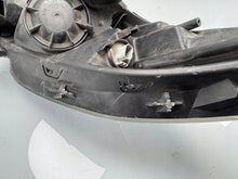Laden Sie das Bild in den Galerie-Viewer, Frontscheinwerfer Honda Cr-V IV 33101-T1G-305 Xenon FALSE Scheinwerfer Headlight SCH3132643952wq