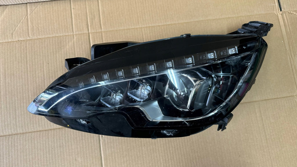 Frontscheinwerfer Peugeot 308 1618000380 9677832480 LED Links Headlight