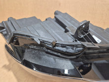 Laden Sie das Bild in den Galerie-Viewer, Frontscheinwerfer Opel Astra K 39158005 LED Links Scheinwerfer Headlight SCH5002223462yv