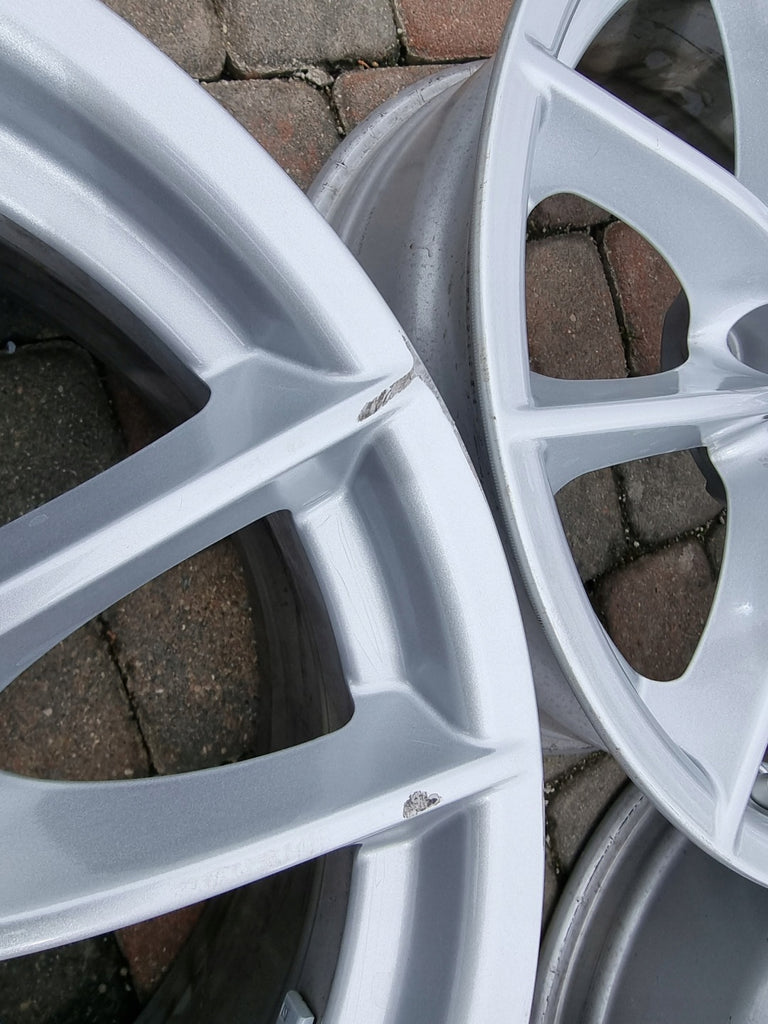 4x Alufelge 17 Zoll 7.5" 5x112 27ET Glanz Silber 6868217 BMW X1 F48 Rim Wheel FEL7716323134rg