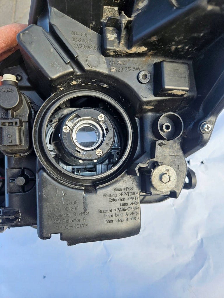 Frontscheinwerfer Toyota Yaris LED Rechts Scheinwerfer Headlight SCH4501586680tf