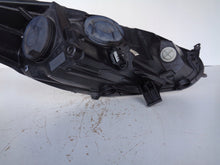 Laden Sie das Bild in den Galerie-Viewer, Frontscheinwerfer Ford Fiesta C1BB-13W030-CG Links Scheinwerfer Headlight
