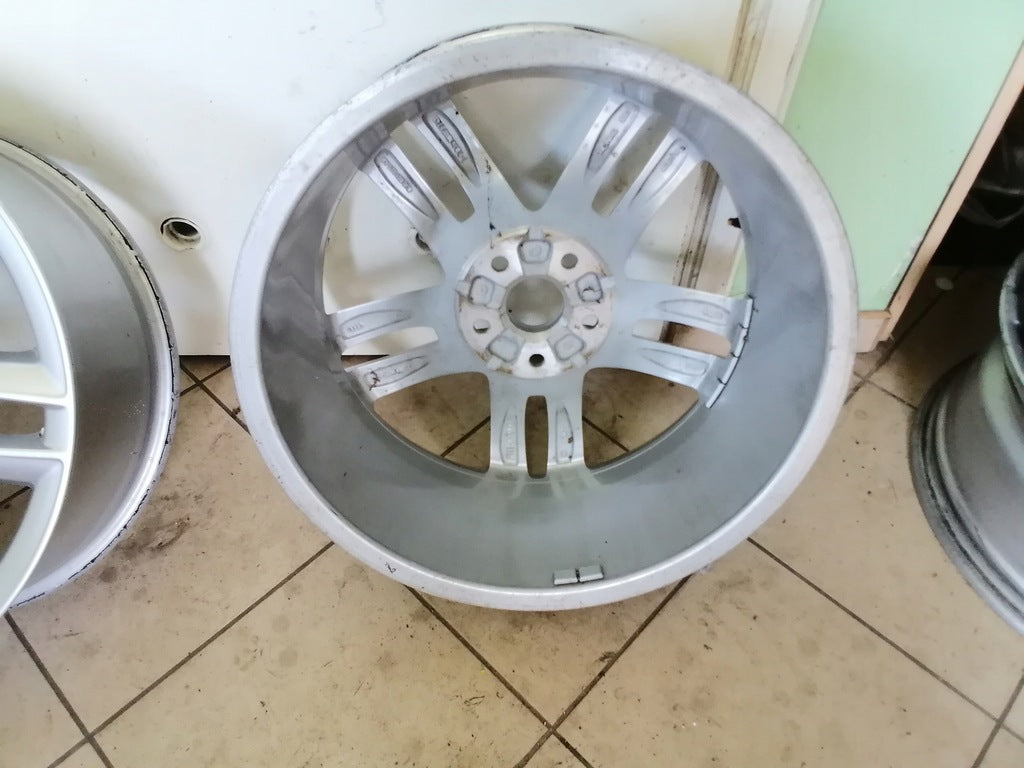 1x Alufelge 18 Zoll 7.0" 5x112 43ET Silber 8Q0601025AA Audi Q3 Rim Wheel FEL9705645454oe