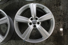 Laden Sie das Bild in den Galerie-Viewer, 4x Alufelge 20 Zoll 9.0" 5x112 38ET 4KE601025S Audi E-Tron Rim Wheel FEL3056022696tr