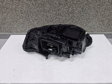 Laden Sie das Bild in den Galerie-Viewer, Frontscheinwerfer Mercedes-Benz W177 A1779064703 Links Scheinwerfer Headlight SCH2937190457fd