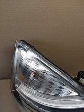 Laden Sie das Bild in den Galerie-Viewer, Frontscheinwerfer Renault Espace IV 8200394707 Rechts Scheinwerfer Headlight SCH3906832413yr