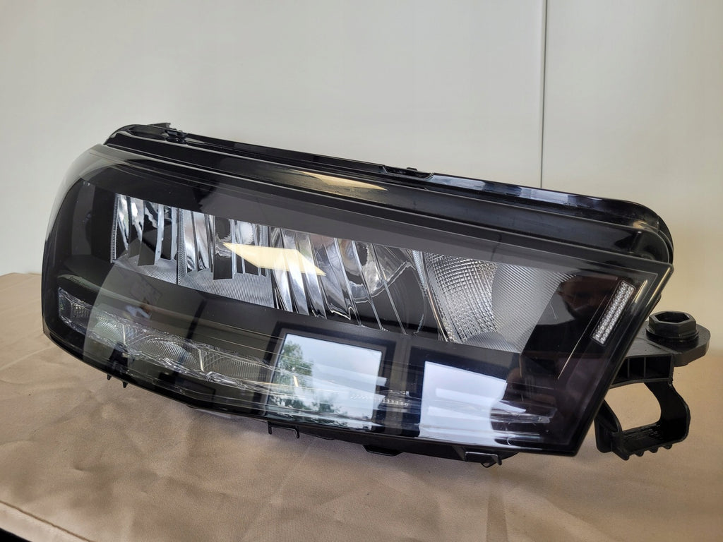 Frontscheinwerfer Skoda Fabia 6VB941016 Rechts Scheinwerfer Headlight