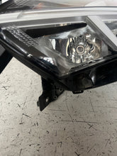 Laden Sie das Bild in den Galerie-Viewer, Frontscheinwerfer Dacia Sandero III 260601750R Links Scheinwerfer Headlight SCH8089489009ss
