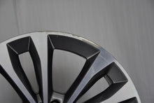 Laden Sie das Bild in den Galerie-Viewer, 1x Alufelge 18 Zoll 7.5" 5x112 52ET Glanz Schwarz A4474015400 Mercedes-Benz FEL1431548280cg