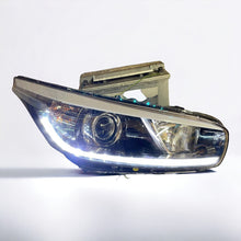 Load image into Gallery viewer, Frontscheinwerfer Kia Ceed A2921-14320 Xenon Rechts Scheinwerfer Headlight