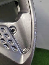 Load image into Gallery viewer, 1x Alufelge 17 Zoll 7.0" 5x114.3 50ET 52910K4000 Hyundai Kona Rim Wheel FEL6904604884lg
