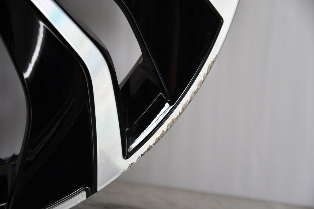 1x Alufelge 17 Zoll 7.5" 5x112 51ET Glanz Schwarz 5H0601025D VW Golf Viii FEL6028966562mq
