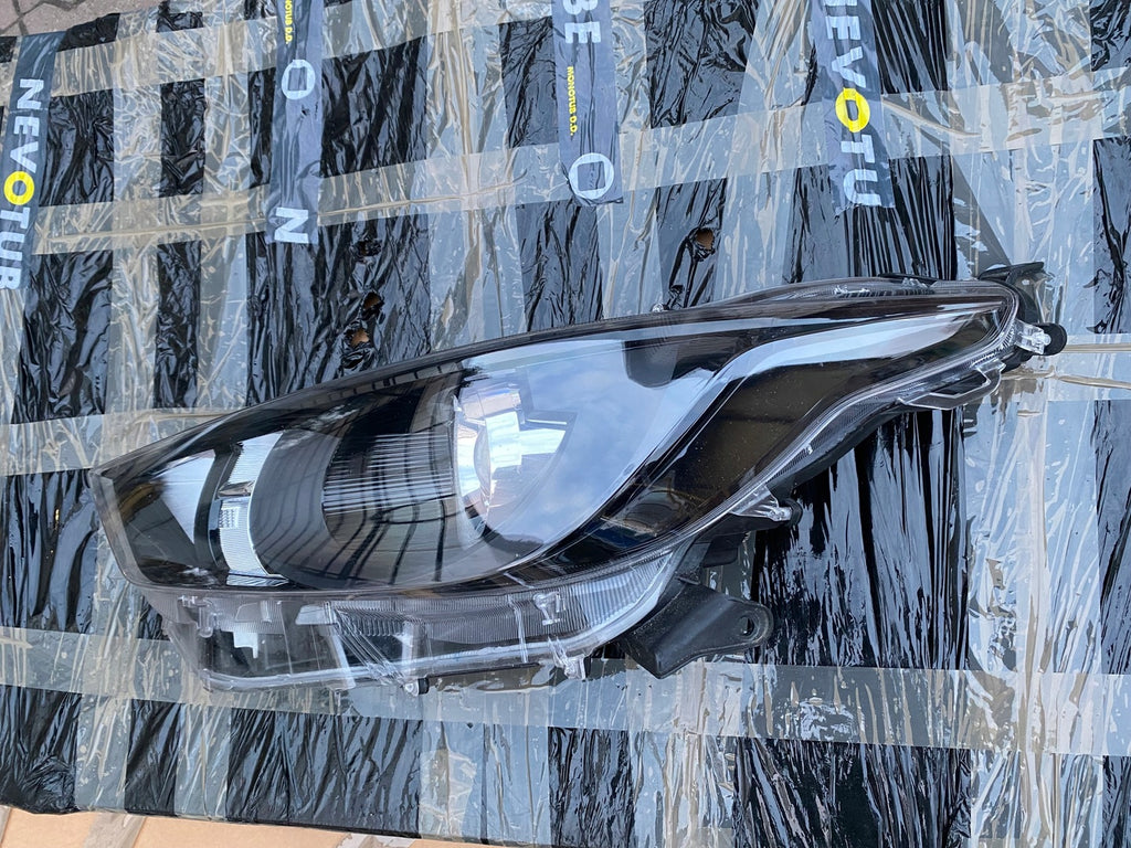 Frontscheinwerfer Toyota Yaris Links Scheinwerfer Headlight