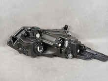 Laden Sie das Bild in den Galerie-Viewer, Frontscheinwerfer Honda Hrv Hr-V 100-18205 LED FALSE Scheinwerfer Headlight SCH3082699686mr