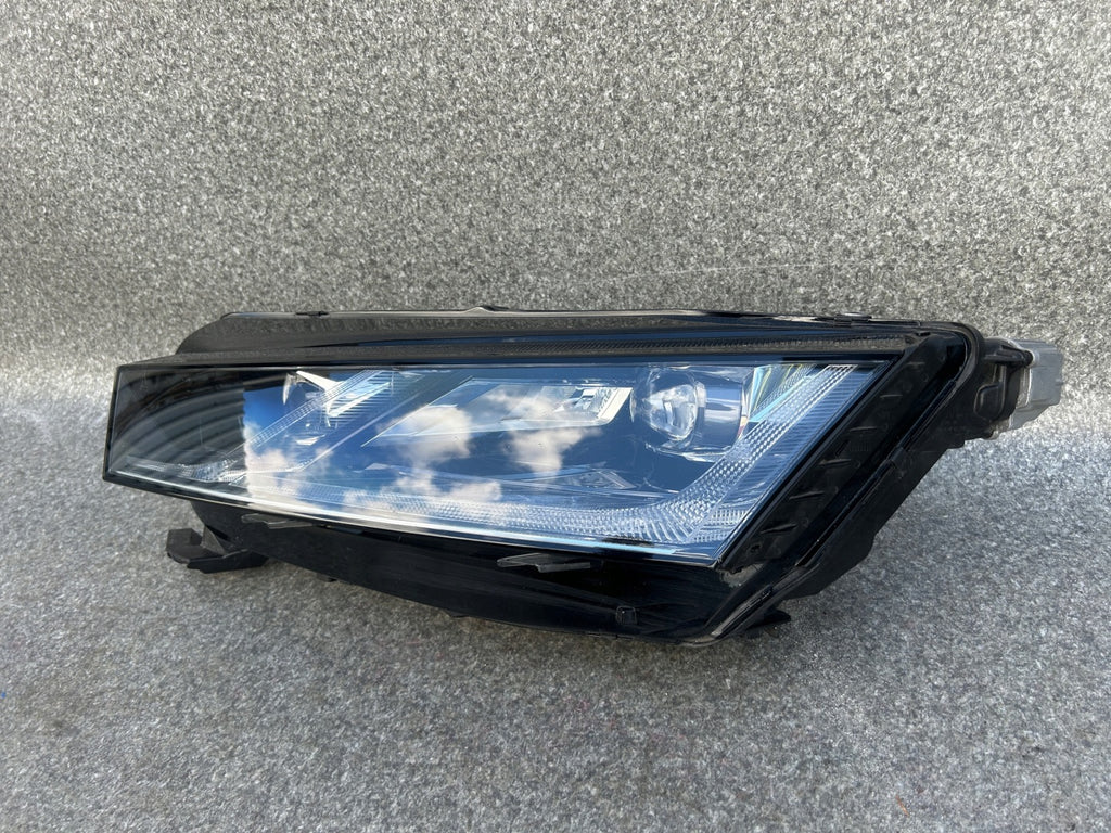Frontscheinwerfer Skoda Octavia IV 5E4941015A Links Scheinwerfer Headlight SCH4501226411ue