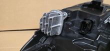 Laden Sie das Bild in den Galerie-Viewer, Frontscheinwerfer Opel Corsa F 39162659 Rechts Scheinwerfer Headlight SCH1440272334xx
