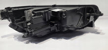 Laden Sie das Bild in den Galerie-Viewer, Frontscheinwerfer Skoda Octavia IV 5E4941015B LED Links Scheinwerfer Headlight SCH8334383787mb