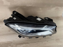 Laden Sie das Bild in den Galerie-Viewer, Frontscheinwerfer Mercedes-Benz Gla A1569067000 Xenon Rechts Headlight SCH5664677603pa