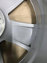 Laden Sie das Bild in den Galerie-Viewer, 1x Alufelge 17 Zoll 7.5&quot; 5x108 31680200 Volvo Rim Wheel