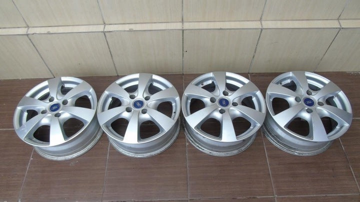 4x Alufelge 15 Zoll 6.0" 4x108 26ET Rim Wheel FEL4135644533um