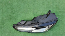 Load image into Gallery viewer, Frontscheinwerfer Audi A4 B9 8W0941005 Xenon Links Scheinwerfer Headlight