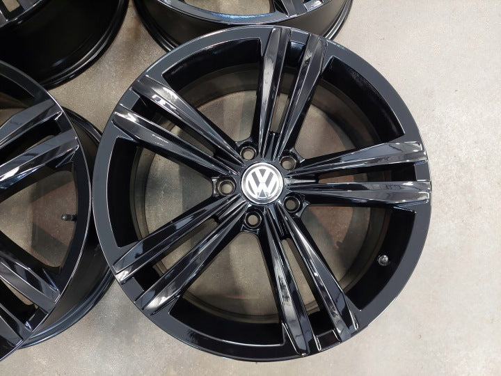 4x Alufelge 18 Zoll 7.0" 5x112 45ET Matt Schwarz 2GA601025G VW T-Roc Rim Wheel FEL2804686637at