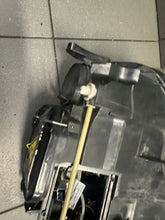 Load image into Gallery viewer, Frontscheinwerfer VW Touareg 7L6941016BK Xenon Rechts Scheinwerfer Headlight