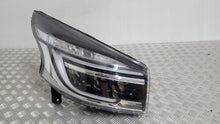 Laden Sie das Bild in den Galerie-Viewer, Frontscheinwerfer Renault Trafic III 260103799R LED Rechts Headlight SCH9517325875lb
