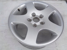 Laden Sie das Bild in den Galerie-Viewer, 1x Alufelge 16 Zoll 7.0" 5x112 45ET Glanz Silber 8D0601025C Audi A6 C5 Rim Wheel FEL3847519327os