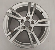 Laden Sie das Bild in den Galerie-Viewer, 1x Alufelge 16 Zoll 6.5&quot; 5x112 43ET 8V0601025DK Audi A3 Rim Wheel