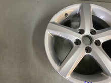 Laden Sie das Bild in den Galerie-Viewer, 1x Alufelge 15 Zoll 6.0&quot; 5x100 40ET 6R0071495B VW Polo 6r Rim Wheel