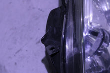Laden Sie das Bild in den Galerie-Viewer, Frontscheinwerfer Toyota Corolla Verso Links Scheinwerfer Headlight SCH4083633624la