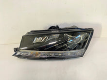 Laden Sie das Bild in den Galerie-Viewer, Frontscheinwerfer Skoda Fabia III 6V1941015E Links Scheinwerfer Headlight SCH6263770754yb