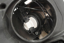 Laden Sie das Bild in den Galerie-Viewer, Frontscheinwerfer VW Golf Plus I 5M1941005G Links Scheinwerfer Headlight SCH1818862096ng
