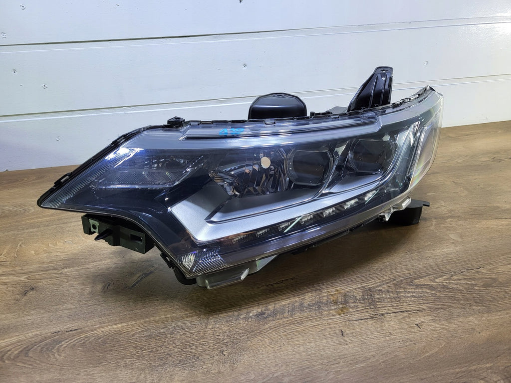Frontscheinwerfer Mitsubishi Outlander III ECM921-22A10 Links Headlight