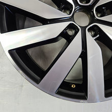 Load image into Gallery viewer, 1x Alufelge 18 Zoll 7.5" 5x112 35ET 7N0601025P VW Sharan Rim Wheel FEL9352147360jp