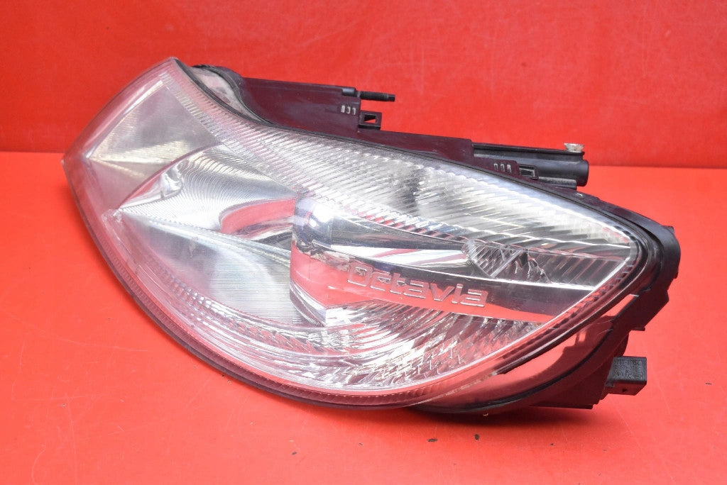 Frontscheinwerfer Skoda Octavia 1Z1941015F Links Scheinwerfer Headlight SCH8250326814pz