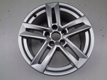 Laden Sie das Bild in den Galerie-Viewer, 1x Alufelge 17 Zoll 7.0" 5x112 42ET 8W0601025P Audi Rim Wheel FEL3731379507kx