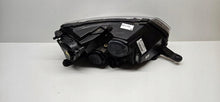 Laden Sie das Bild in den Galerie-Viewer, Frontscheinwerfer Skoda Rapid 5JB941015A Xenon Ein Stück (Rechts oder Links) SCH6809831822no