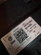 Load image into Gallery viewer, Frontscheinwerfer VW T-Cross 2GM941035B Vorderseite Scheinwerfer Headlight