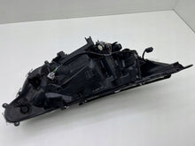 Laden Sie das Bild in den Galerie-Viewer, Frontscheinwerfer Toyota Rav V 4 RCD26587 Links Scheinwerfer Headlight SCH3707941484im