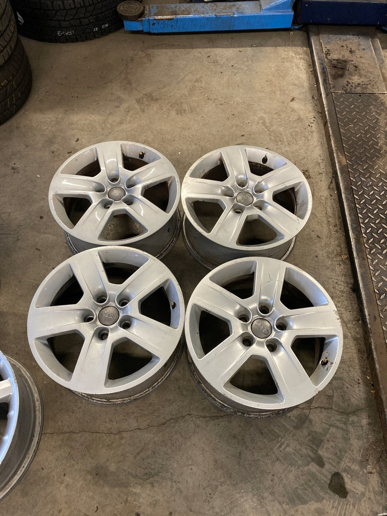 4x Alufelge 16 Zoll 7.0" 5x112 42ET Glanz Silber Audi Rim Wheel