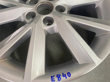 Load image into Gallery viewer, 1x Alufelge 16 Zoll 7.0" 5x100 46ET Glanz Silber 5JA601025 Skoda Rapid Rim Wheel FEL9290249205qy