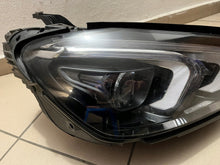 Laden Sie das Bild in den Galerie-Viewer, Frontscheinwerfer Mercedes-Benz Gle A1679065806 Rechts Scheinwerfer Headlight SCH2164123201rl