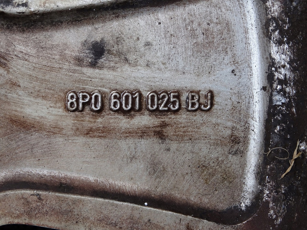 1x Alufelge 16 Zoll 6.5" 5x112 50ET 8P0601025 Audi A3 Rim Wheel