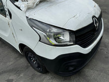 Laden Sie das Bild in den Galerie-Viewer, Frontscheinwerfer Renault Trafic III 260105469 Rechts Scheinwerfer Headlight SCH7277889303sz